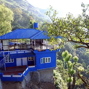 Holly Hock Bed & Breakfast Munnar